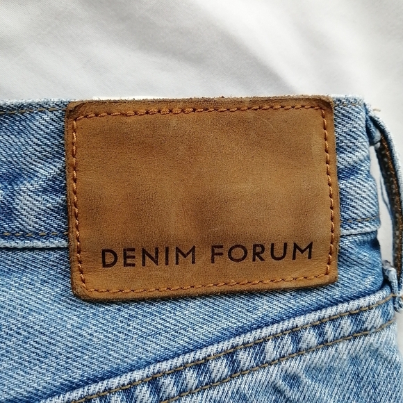 Aritzia Denim Forum The BF Boyfriend High Rise Loose Jeans Distressed 29 - Picture 8 of 16